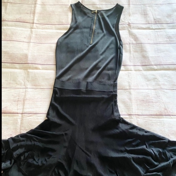 A.L.C Drop Waist Black Dress with layered ruffle hem and a mesh bodice - M - Picture 12 of 14